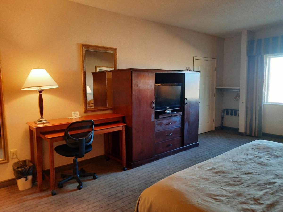 Quality Inn & Suites Grants - I-40 Eksteriør bilde