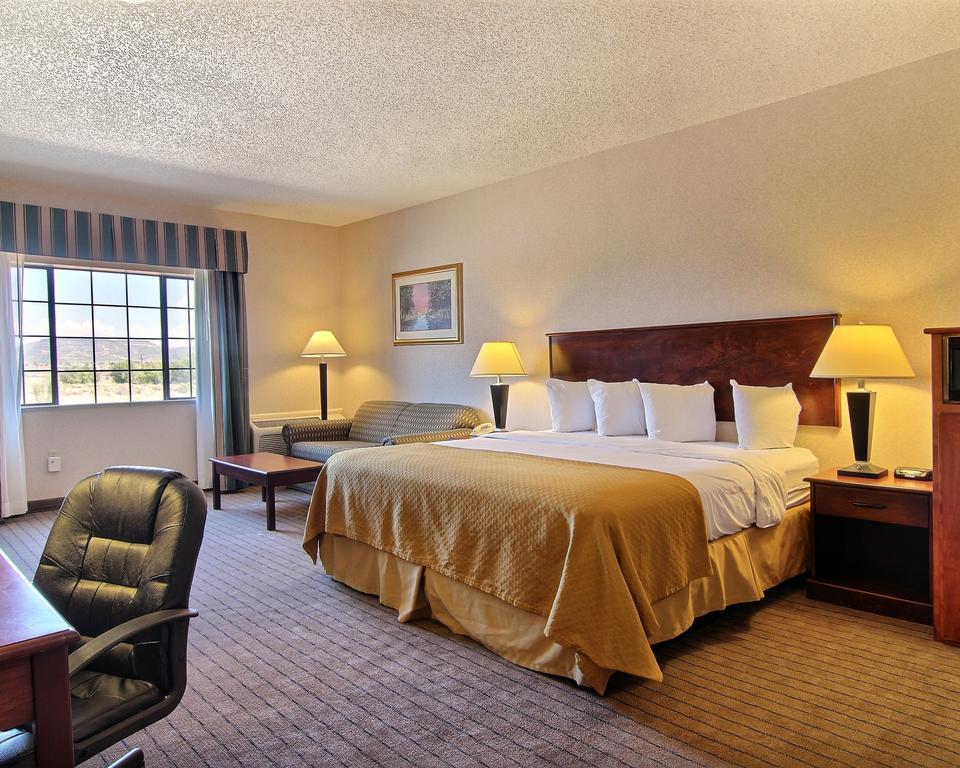 Quality Inn & Suites Grants - I-40 Eksteriør bilde