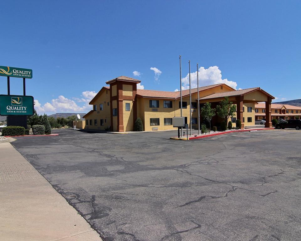 Quality Inn & Suites Grants - I-40 Eksteriør bilde