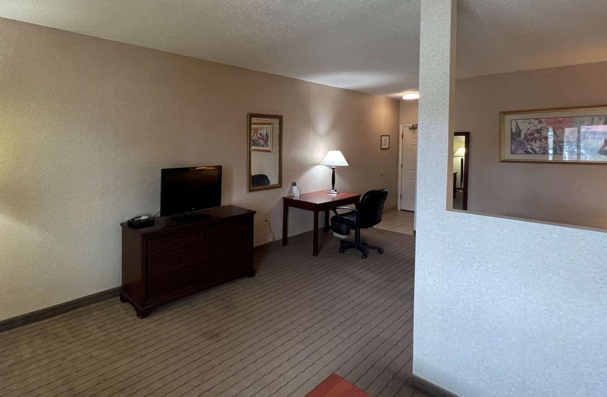 Quality Inn & Suites Grants - I-40 Eksteriør bilde